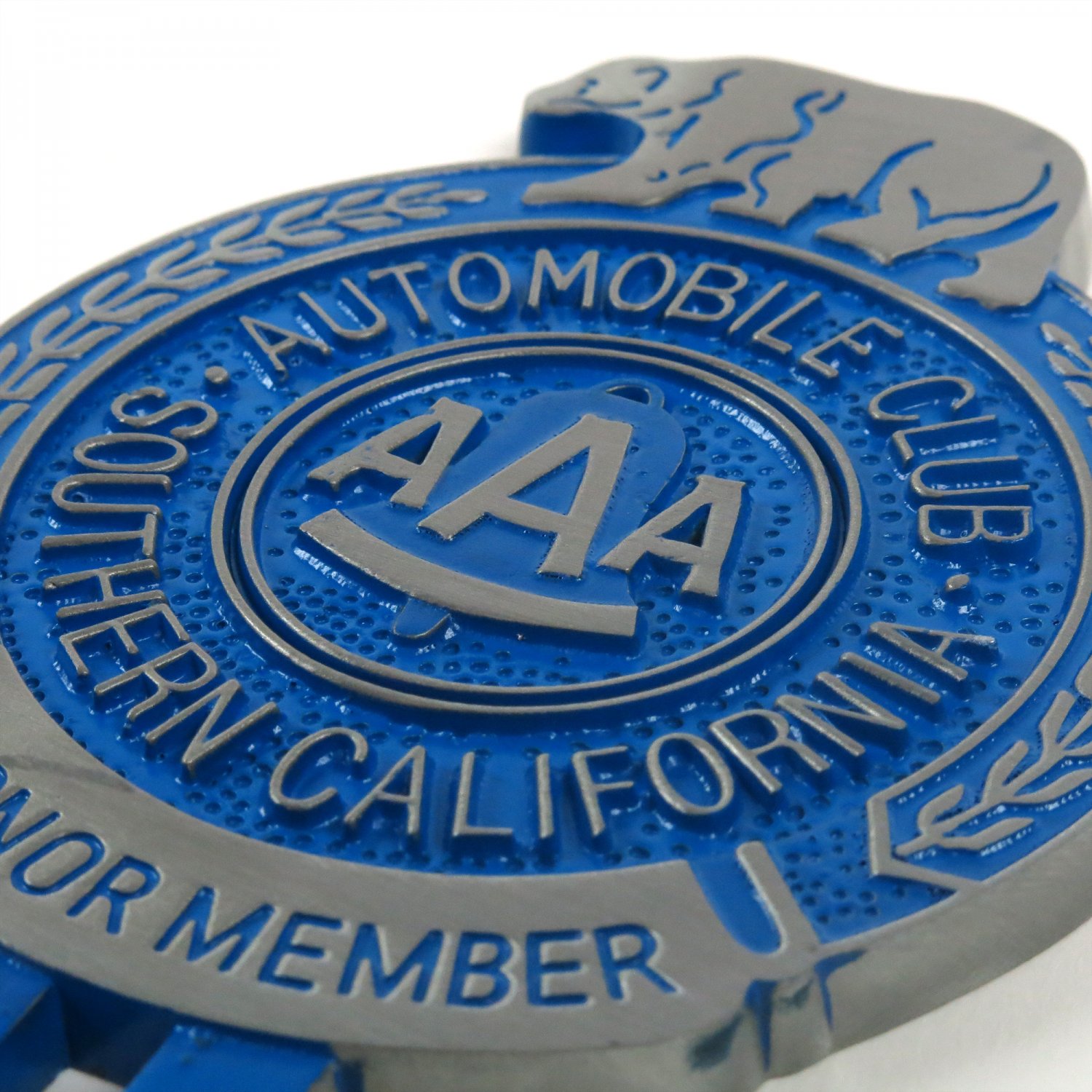 New Southern California AAA License Plate Topper Wreath Bear Logo Free SH USA 